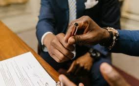How Divorce Attorneys Structure Financial Settlements: A Step-by-Step Guide