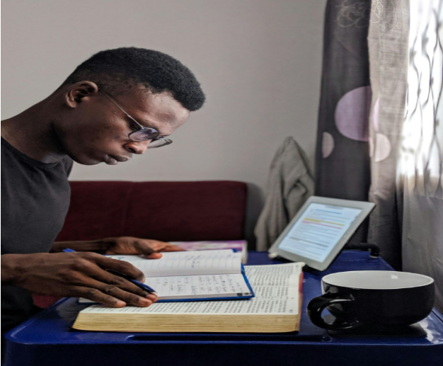 Balancing Faith and Academics: Tips for Christian Students