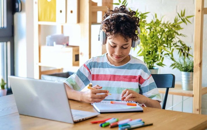 How to Succeed in an Online Class: 7 Best Practices for Students