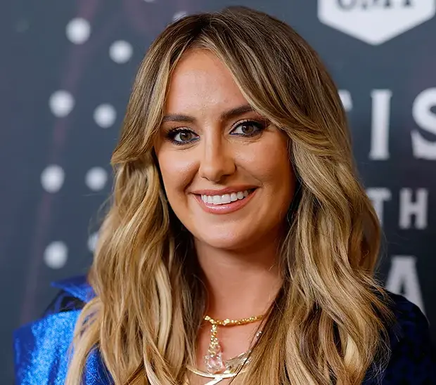 Lainey Wilson (Country Singer On Yellowstone)