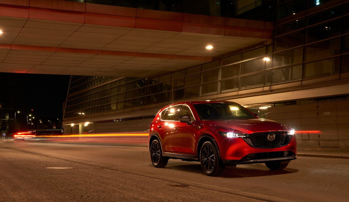How compact design benefits Mazda in Garden City urban driving