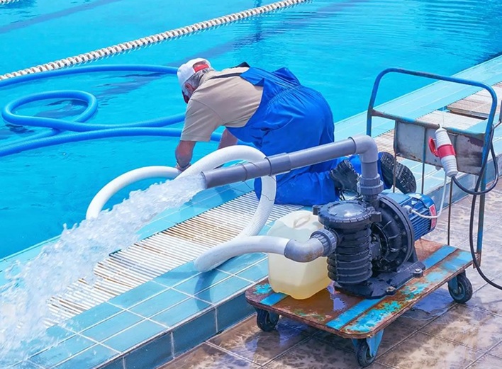 Reliable Pool Cleaning Services for a Safe Swimming Experience