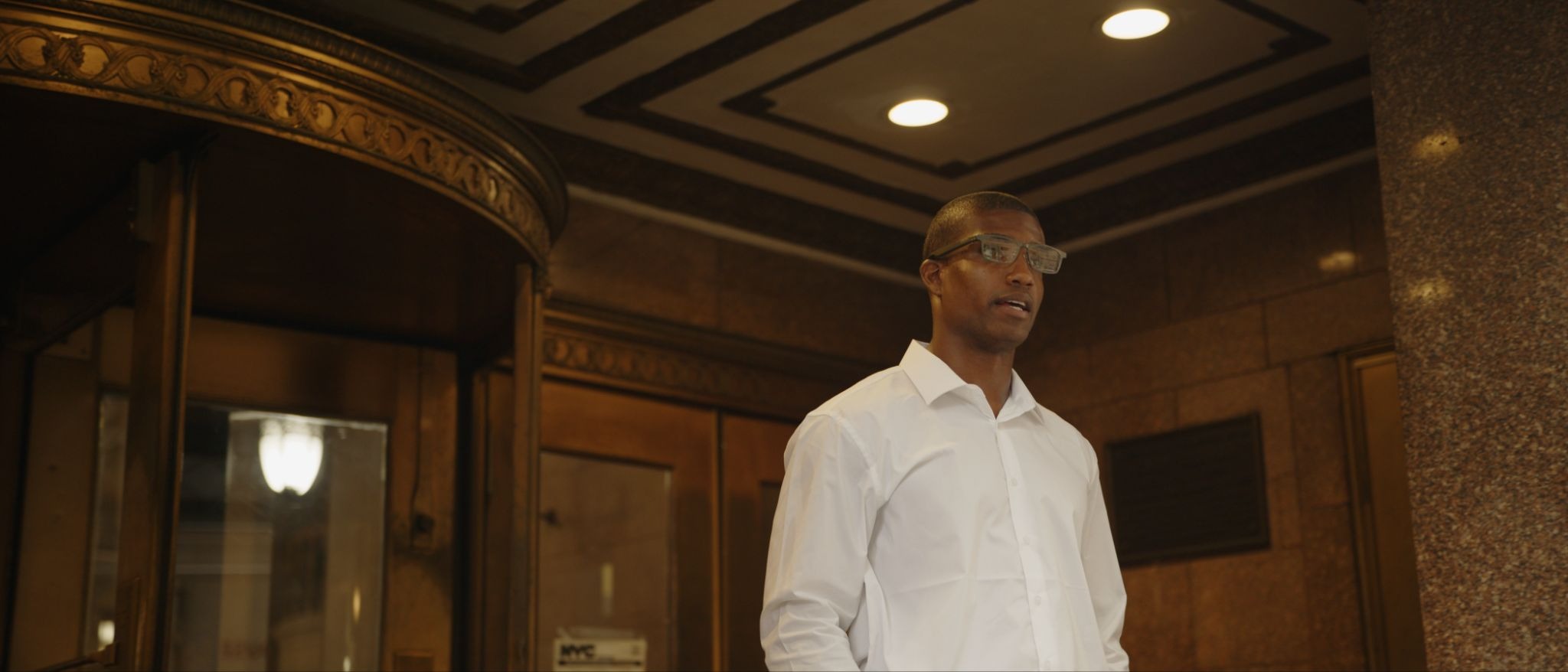 Camera-free AI glasses provide real-time meeting transcription while maintaining a camera-free design.