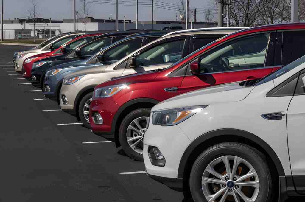 The Pros and Cons of Buying a Certified Pre-Owned Vehicle