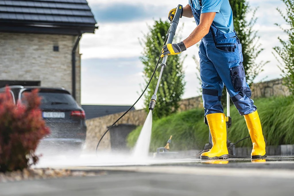 The Smart Homeowner’s Guide to Driveway Pressure Washing for Cleaner and Longer-Lasting Surfaces