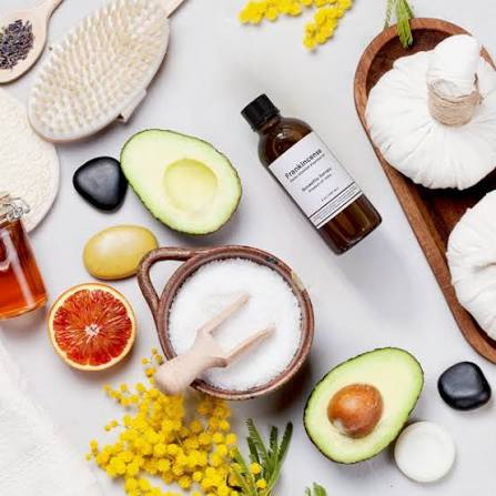 Best Smelling Essential Oils: Scents Worth Trying